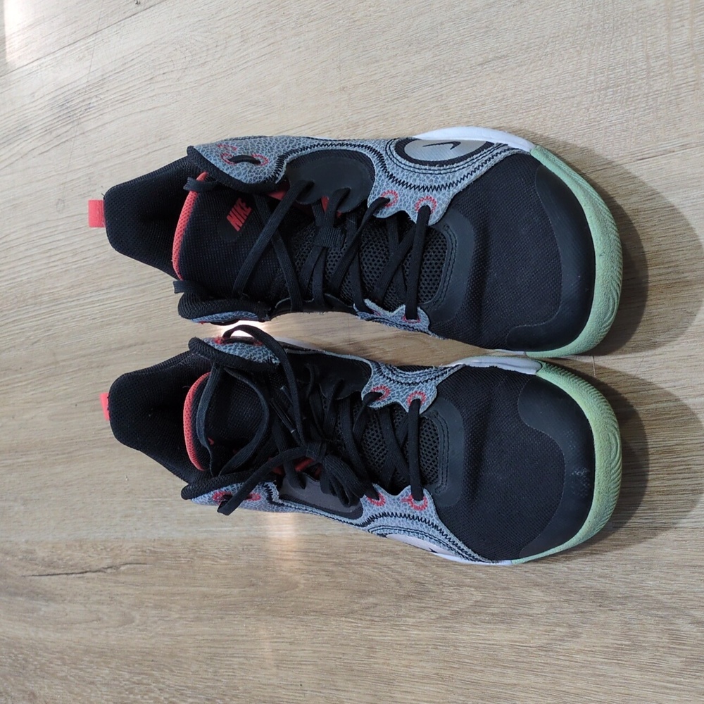 Nike Fly By Mid 2 Black Gray White
